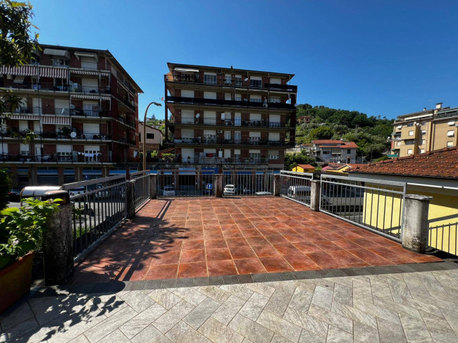 Bifamiliare in vendita a Vezzano Ligure