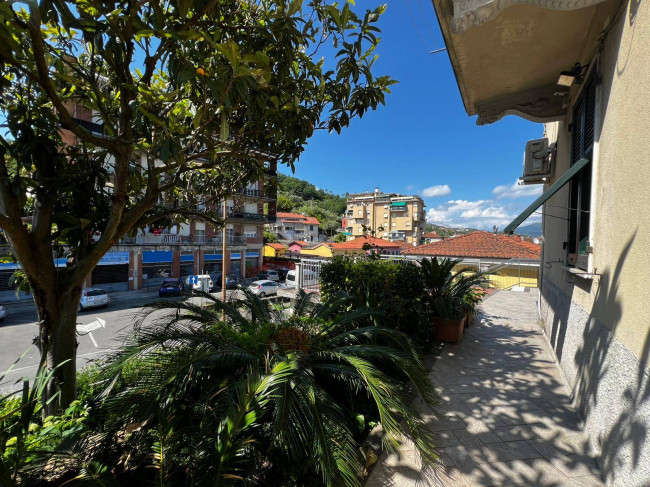 Bifamiliare in vendita a Vezzano Ligure