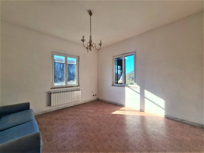 Villa in vendita a Calice al Cornoviglio