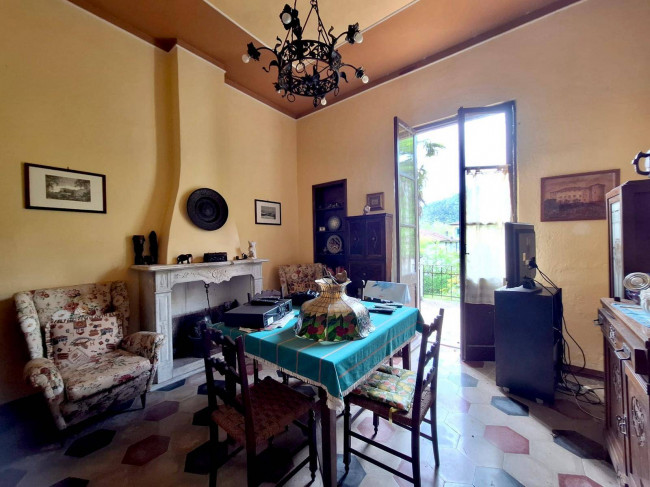 Villa in vendita a Calice al Cornoviglio