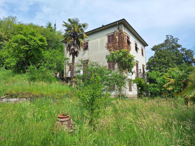 Villa in vendita a Calice al Cornoviglio