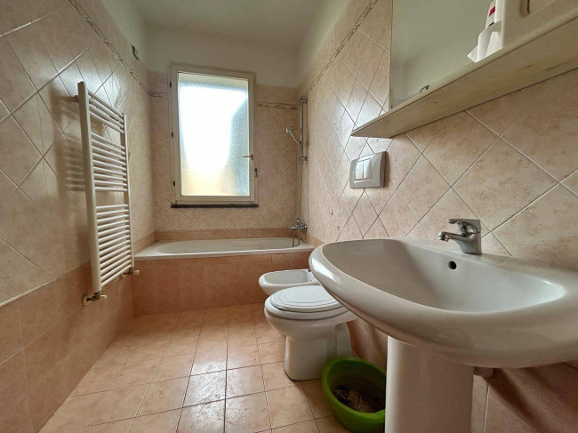 Appartamento in vendita a Follo