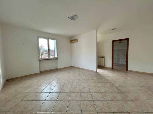 Appartamento in vendita a Follo