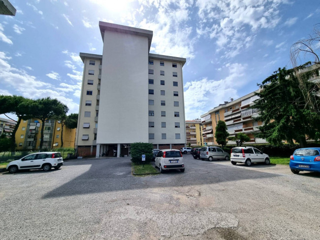 Appartamento in vendita a Carrara