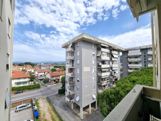 Appartamento in vendita a Carrara
