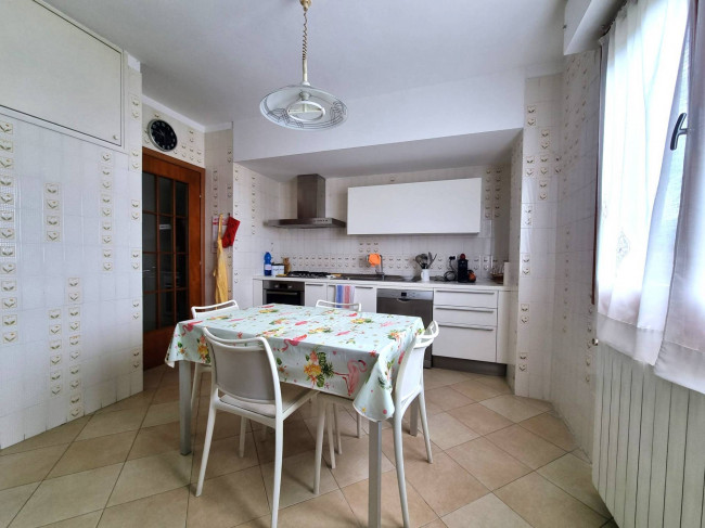 Appartamento in vendita a Carrara