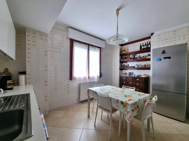 Appartamento in vendita a Carrara