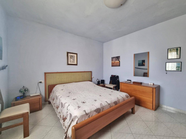 Appartamento in vendita a Follo