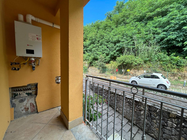 Appartamento in vendita a Follo