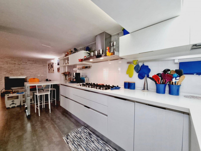 Appartamento in vendita a Follo