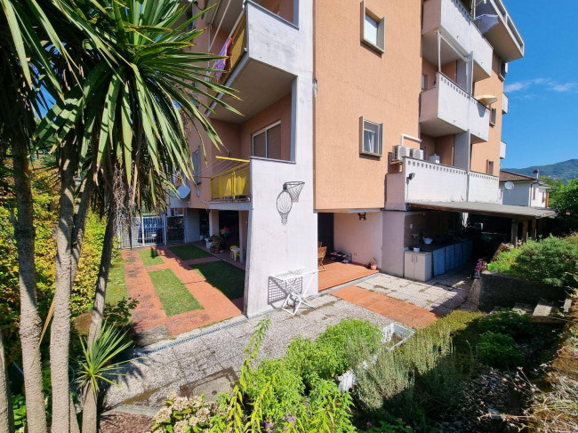 Appartamento in vendita a Follo