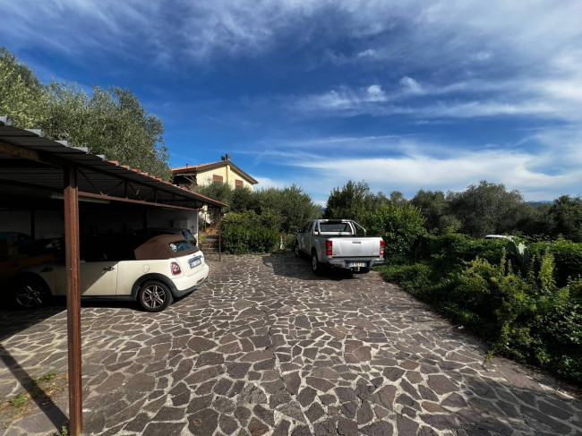 Bifamiliare in vendita a La Spezia