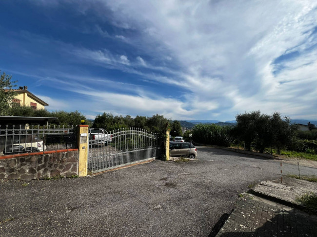 Bifamiliare in vendita a La Spezia