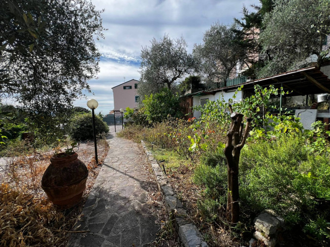 Bifamiliare in vendita a La Spezia