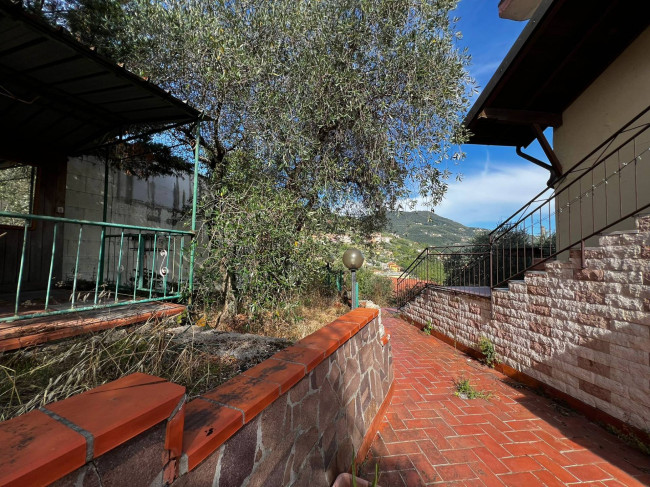 Bifamiliare in vendita a La Spezia