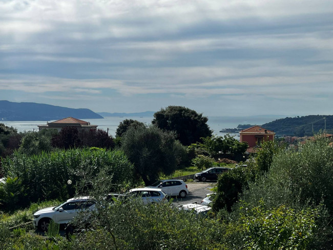 Bifamiliare in vendita a La Spezia