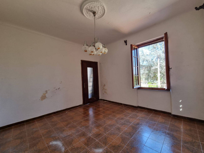 Casa singola in vendita a Follo
