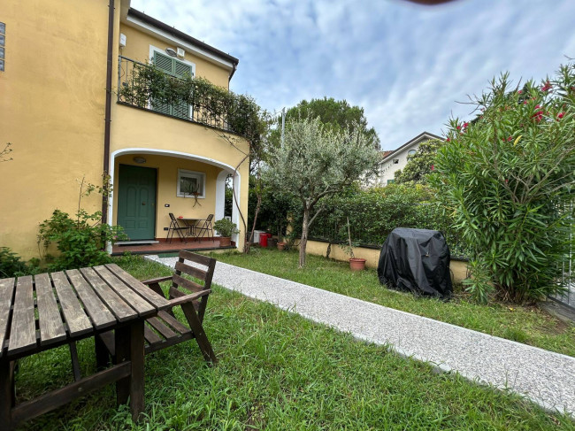 Villette a schiera in affitto a Aulla
