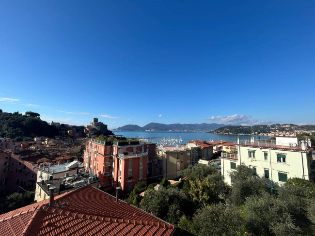 Appartamento in vendita a Lerici