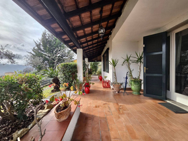 Villa in vendita a Bolano