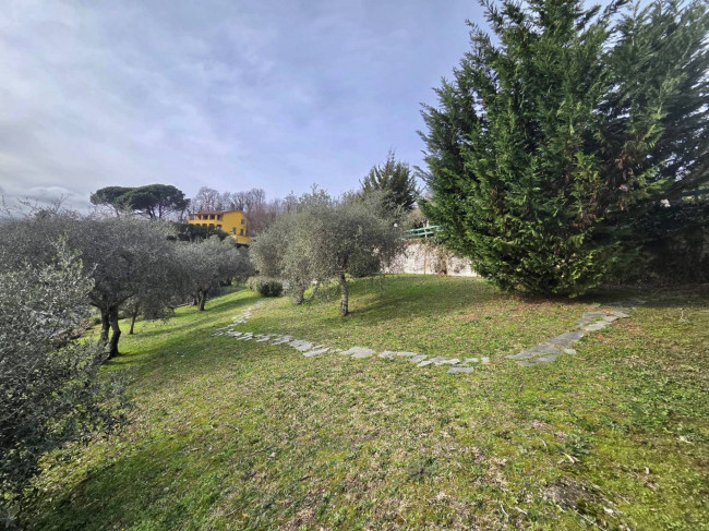 Villa in vendita a Bolano