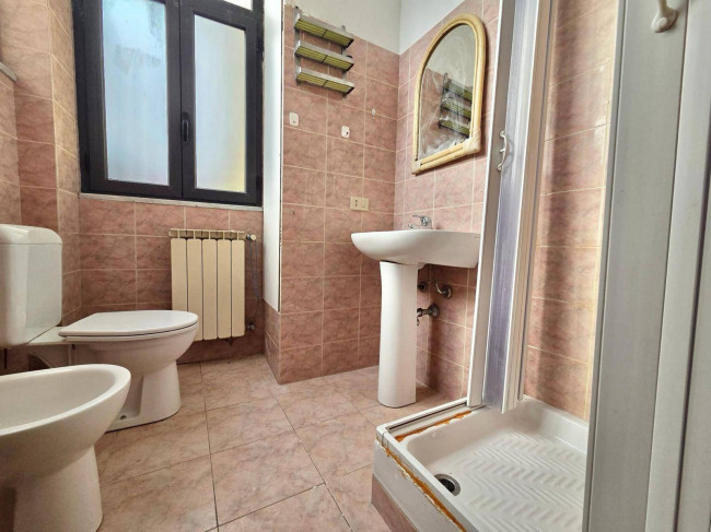 Appartamento in vendita a Vezzano Ligure