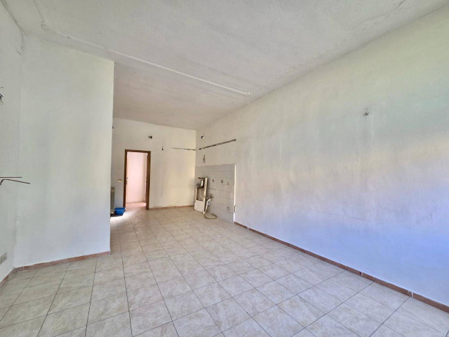 Appartamento in vendita a Vezzano Ligure