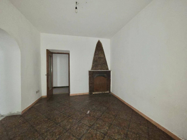 Appartamento in vendita a Vezzano Ligure