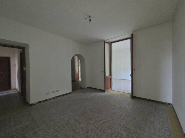 Appartamento in vendita a Vezzano Ligure