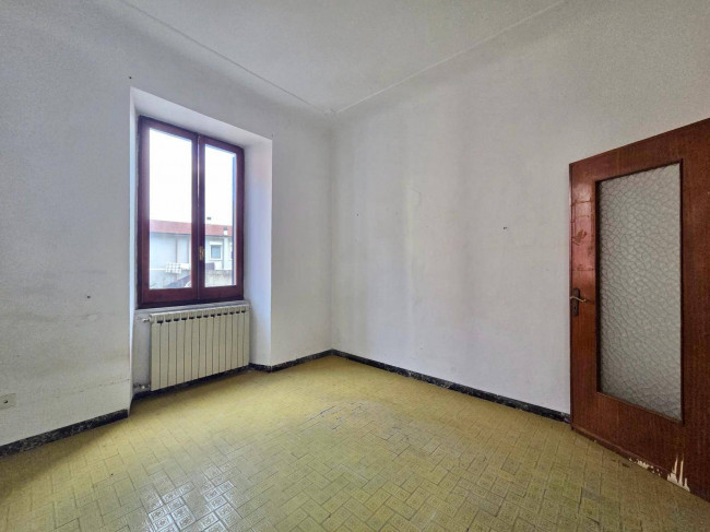 Appartamento in vendita a Vezzano Ligure