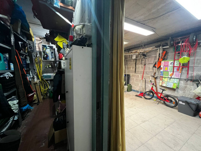 Appartamento in vendita a Vezzano Ligure