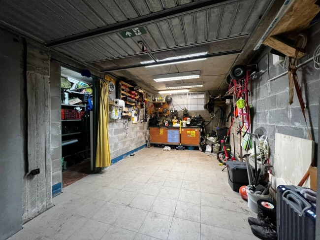 Appartamento in vendita a Vezzano Ligure