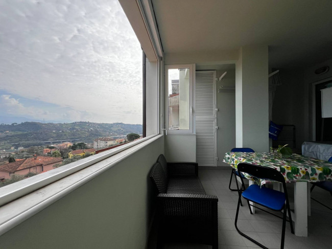 Appartamento in vendita a Vezzano Ligure