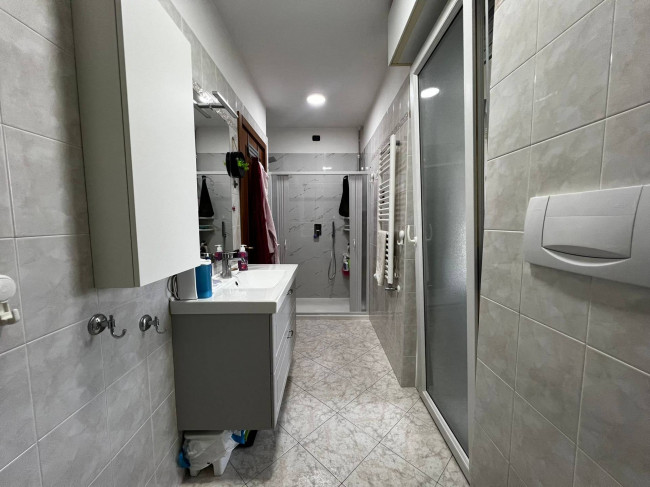 Appartamento in vendita a Vezzano Ligure