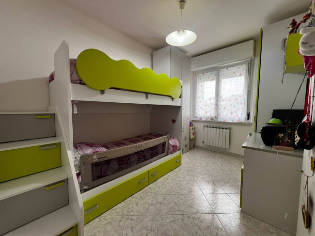 Appartamento in vendita a Vezzano Ligure