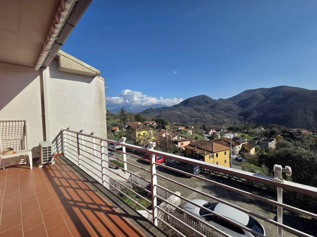 Villette a schiera in vendita a Podenzana