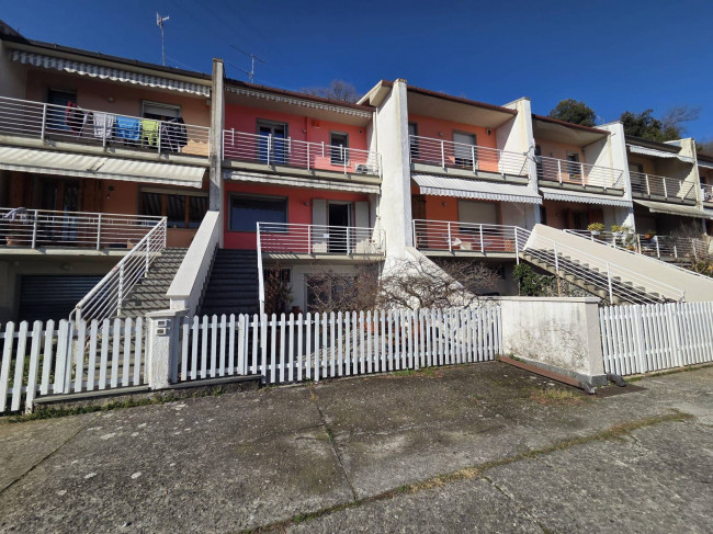 Villette a schiera in vendita a Podenzana