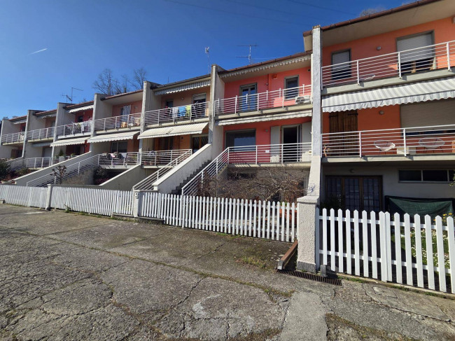 Villette a schiera in vendita a Podenzana