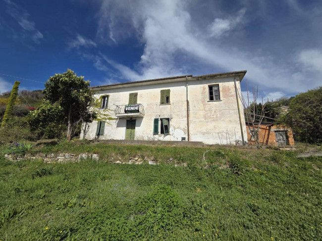 Villa in vendita a Aulla