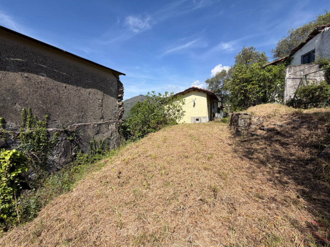Villette a schiera in vendita a Podenzana