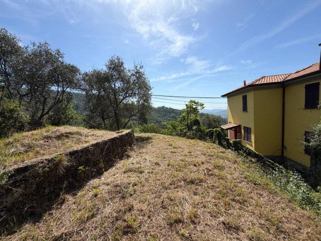Villette a schiera in vendita a Podenzana