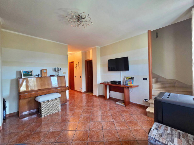 Villette a schiera in vendita a Podenzana