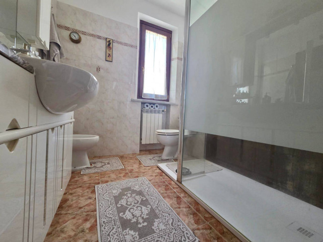 Villette a schiera in vendita a Podenzana