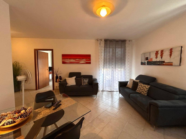 Appartamento in vendita a Vezzano Ligure