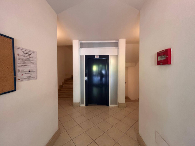 Appartamento in vendita a Vezzano Ligure