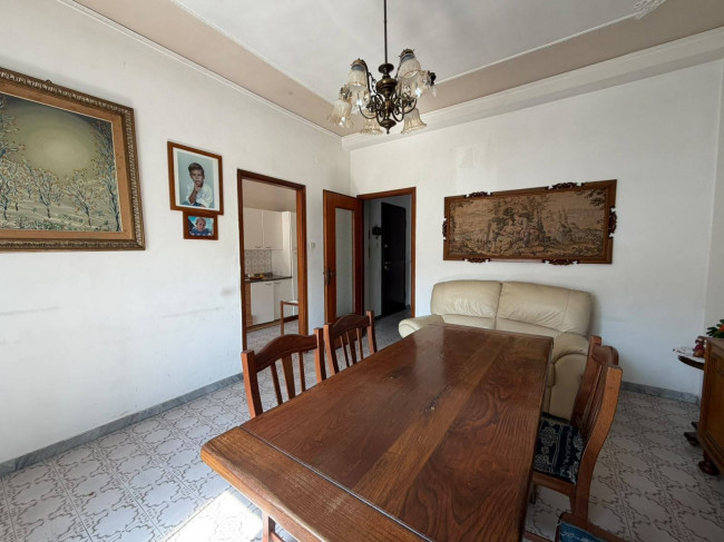 Appartamento in vendita a Follo