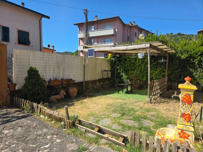 Appartamento in vendita a Follo