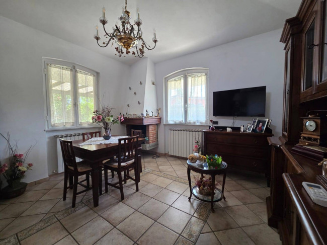 Casa singola in vendita a Follo