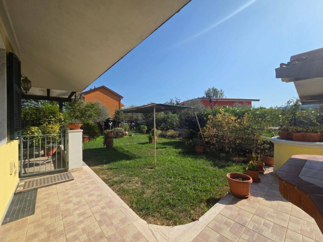 Casa singola in vendita a Follo