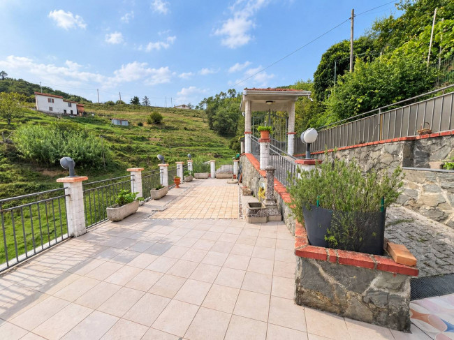 Villette a schiera in vendita a Vezzano Ligure